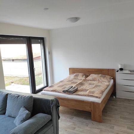 Apartman X06 Mikulov Buitenkant foto
