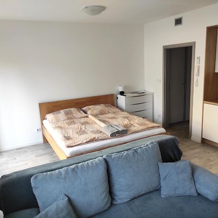 Apartman X06 Mikulov Buitenkant foto